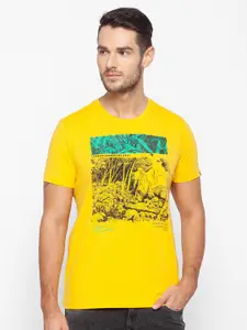 SPYKAR Men Yellow Printed Slim Fit Cotton T-shirt