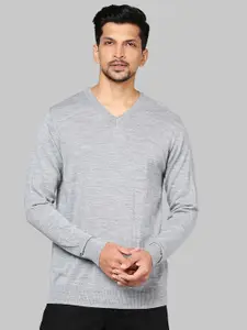 Raymond Men Grey Solid Pullover Sweater