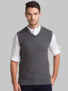 Parx Men Grey Solid Sweater Vest