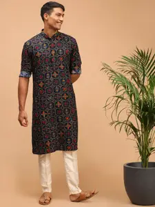 VASTRAMAY Men Blue Patola Printed Kurta with Pyjamas