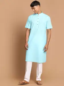 VASTRAMAY Men Blue Pleated Kurta with Pyjamas