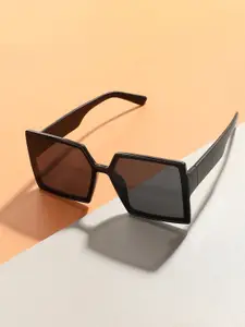 HAUTE SAUCE by  Campus Sutra HAUTE SAUCE by Campus Sutra Women Black Lens & Black Oversized Sunglasses with Polarised Lens