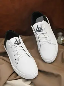Roadster Men White Solid Leather Casual Shoes