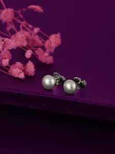 VANBELLE Silver-Toned Circular Studs Earrings