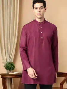 TATTVA Men Maroon Thread Work Kurta