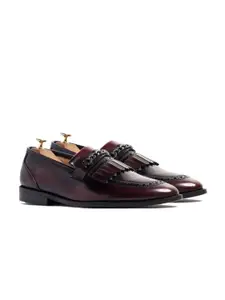 GRIFFIN Men Maroon Printed Oxfords