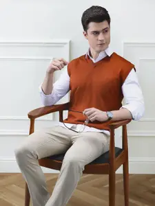 INVICTUS Men Rust Brown Solid Sweater Vest