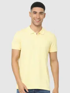 Celio Men Yellow Drop-Shoulder Sleeves Raw Edge T-shirt