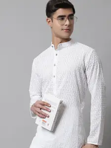Jompers Men White Embroidered Kurtas