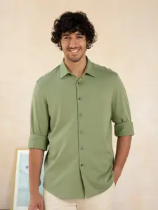 Andamen Men Green Casual Shirt