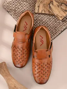 VIV Men Tan Shoe-Style Sandals