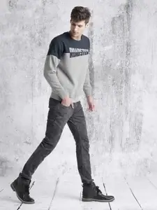 Roadster Men Grey Melange Self-Design Sweatshirt