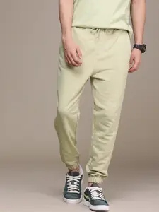Calvin Klein Jeans Light Green Solid Mid Rise Casual Joggers
