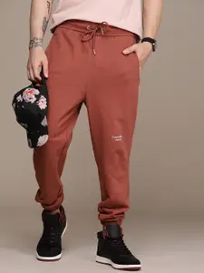 Calvin Klein Jeans Rust Solid Mid Rise Casual Joggers