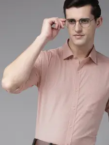 Park Avenue Men Dusty Pink Slim Fit Checked Pure Cotton Formal Shirt