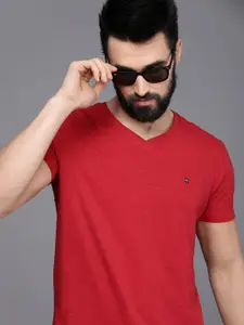 Louis Philippe Jeans Men Red Solid V-Neck Slim Fit T-shirt