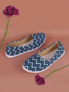 FABBMATE Women Blue & White Printed Bows Flats