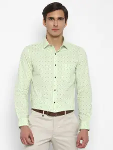 Turtle Men Green Slim Fit Printed Semiformal Shirt