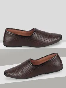 FAUSTO Men Brown Woven Design PU Mojaris
