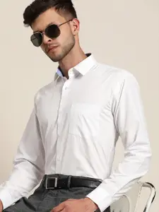 Hancock Men Slim Fit Wrinkle Resistant Solid Formal Shirt