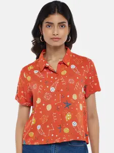People Women Rust Orange Regular Fit Printed Casual Shirt