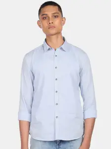 Flying Machine Men's Blue Spread Collar Solid Casual Shirt