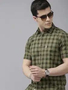 U.S. Polo Assn. Men Green Tailored Fit Checked Pure Cotton Casual Shirt