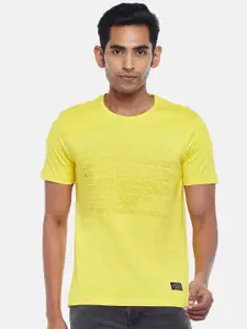 People Men Yellow Typography Printed Slim Fit T-shirt