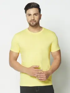 THE DAILY OUTFITS Men Yellow T-shirt