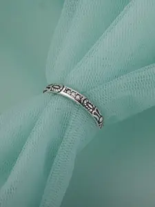 GIVA Silver-Plated 925 Sterling Silver Finger Ring