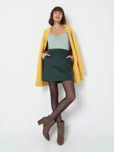 Vero Moda Women Green Solid Straight Mini Skirt