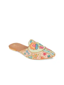 DESI COLOUR Women Pink Ethnic Embroidered Flats