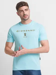 GIORDANO Men Green Typography Printed Slim Fit T-shirt