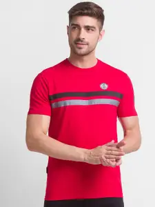 GIORDANO Men Red Striped Applique Slim Fit T-shirt