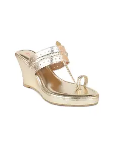 Inc 5 Women Gold-Toned Textured Ethnic Wedge Sandals With Laser Cuts