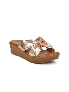 Inc 5 Women Rose Gold-Toned Solid Wedge Sandals With Twisted Detail