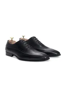 GRIFFIN Men Black Textured Derby