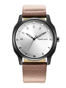 Fastrack Men White Brass Dial & Brown Leather Textured Straps Analogue Watch