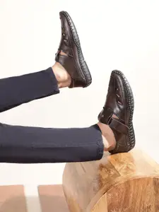 Liberty Men Tan & Black Shoe-Style Sandals