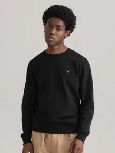 GANT Men Solid Black Cotton Sweatshirt