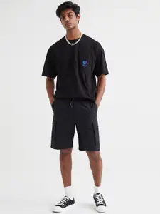 H&M Men Black Solid Regular Fit Twill Cargo Shorts