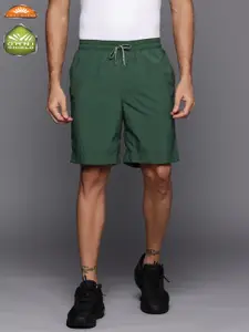 Columbia Men Green Solid Sports Shorts