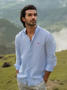 Andamen Men Blue Casual Shirt
