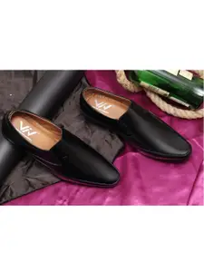VIV Men Black Solid Formal Slip-On Shoes