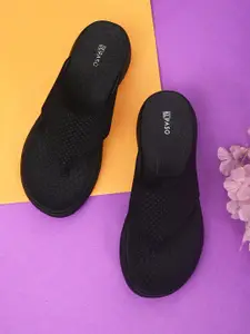 El Paso Women Black Thong Flip-Flops