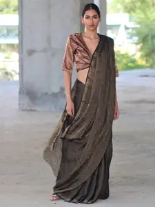 Chidiyaa Black & Gold-Toned Zari Pure Linen Saree