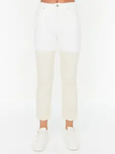 Trendyol Women White & Cream-Coloured Colourblocked Pure Cotton Jeans