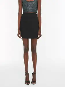 Trendyol Black Solid Straight Mini Skirt