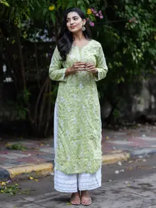 ADA Women Green & White Floral Embroidered Plus Size Chikankari Kurta