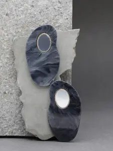 SOHI Women Black Contemporary Drop Earrings